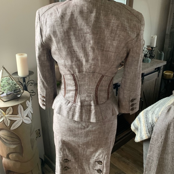 Three piece BeBe suit matching jacket, pants, and skirt - Picture 5 of 7